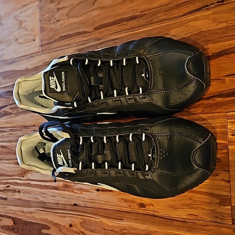 Nike Shox Junior size 8 Black
